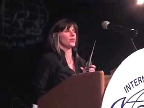 Emina Wins the 2010 ISHRS Distinguished Assistant Award